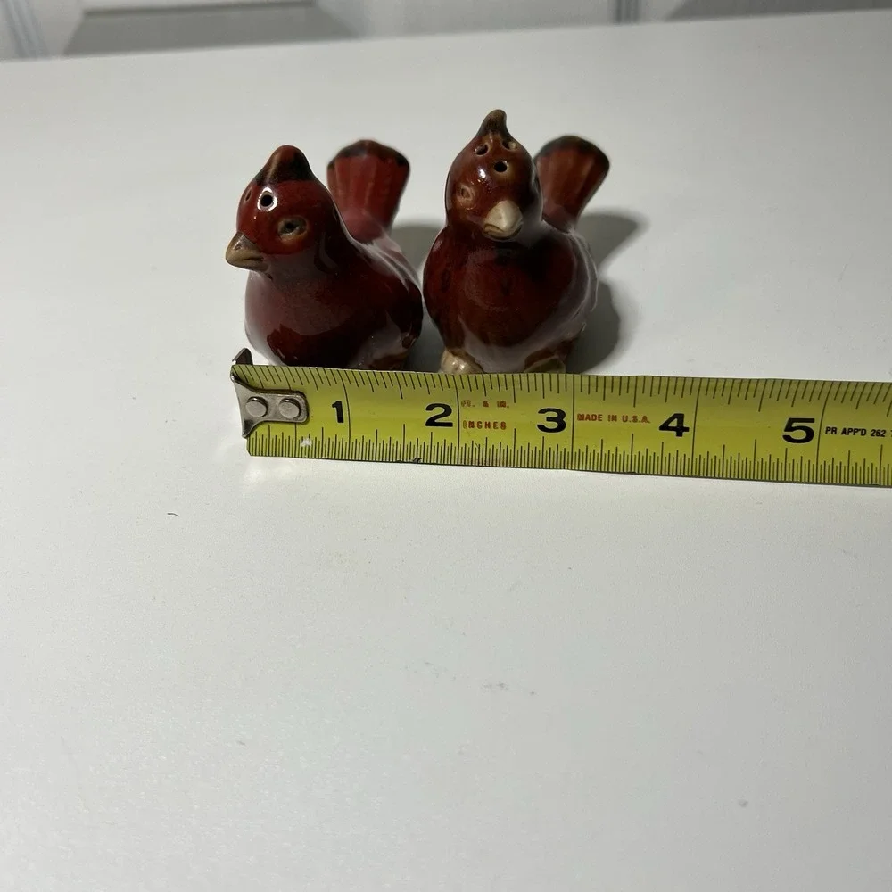 Pier 1 Imports Ceramic‎ Cardinal Bird Salt & Pepper Shaker Set